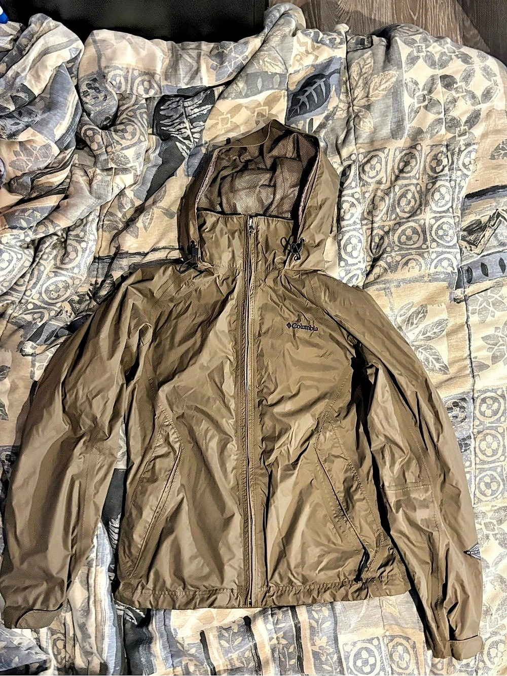Columbia Women's Hooded Brown Jacket Size Medium
